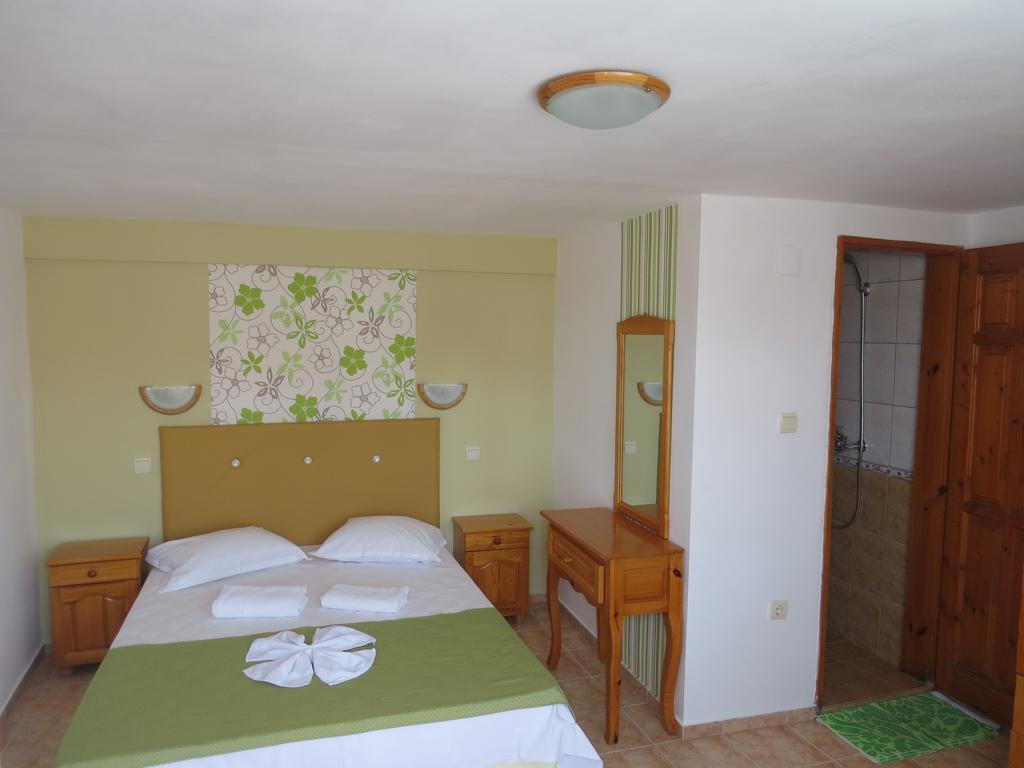 Family Hotel Sofi Sozopol Rum bild