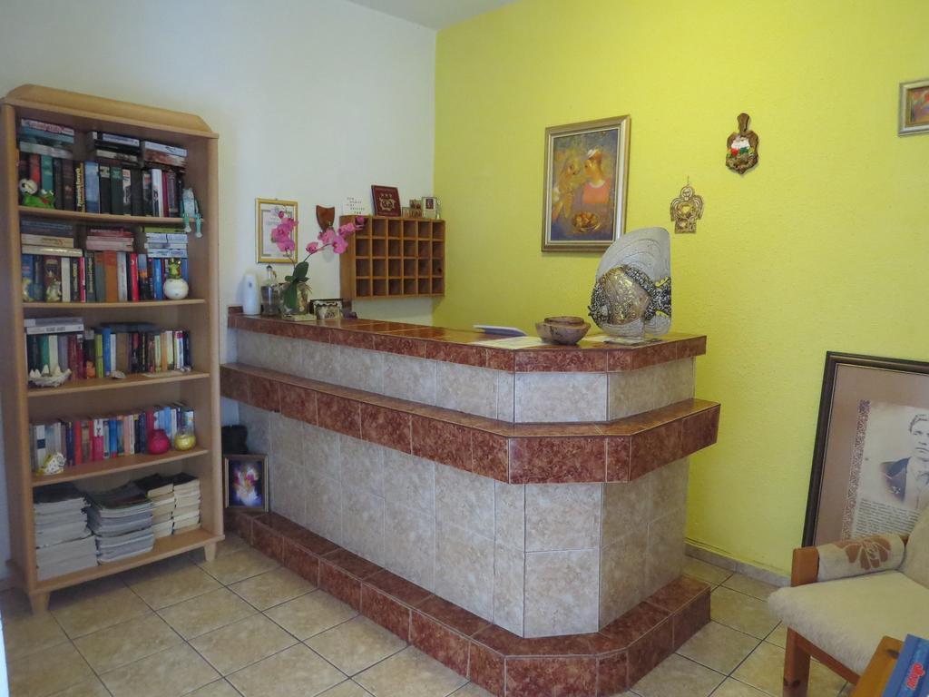 Family Hotel Sofi Sozopol Exteriör bild