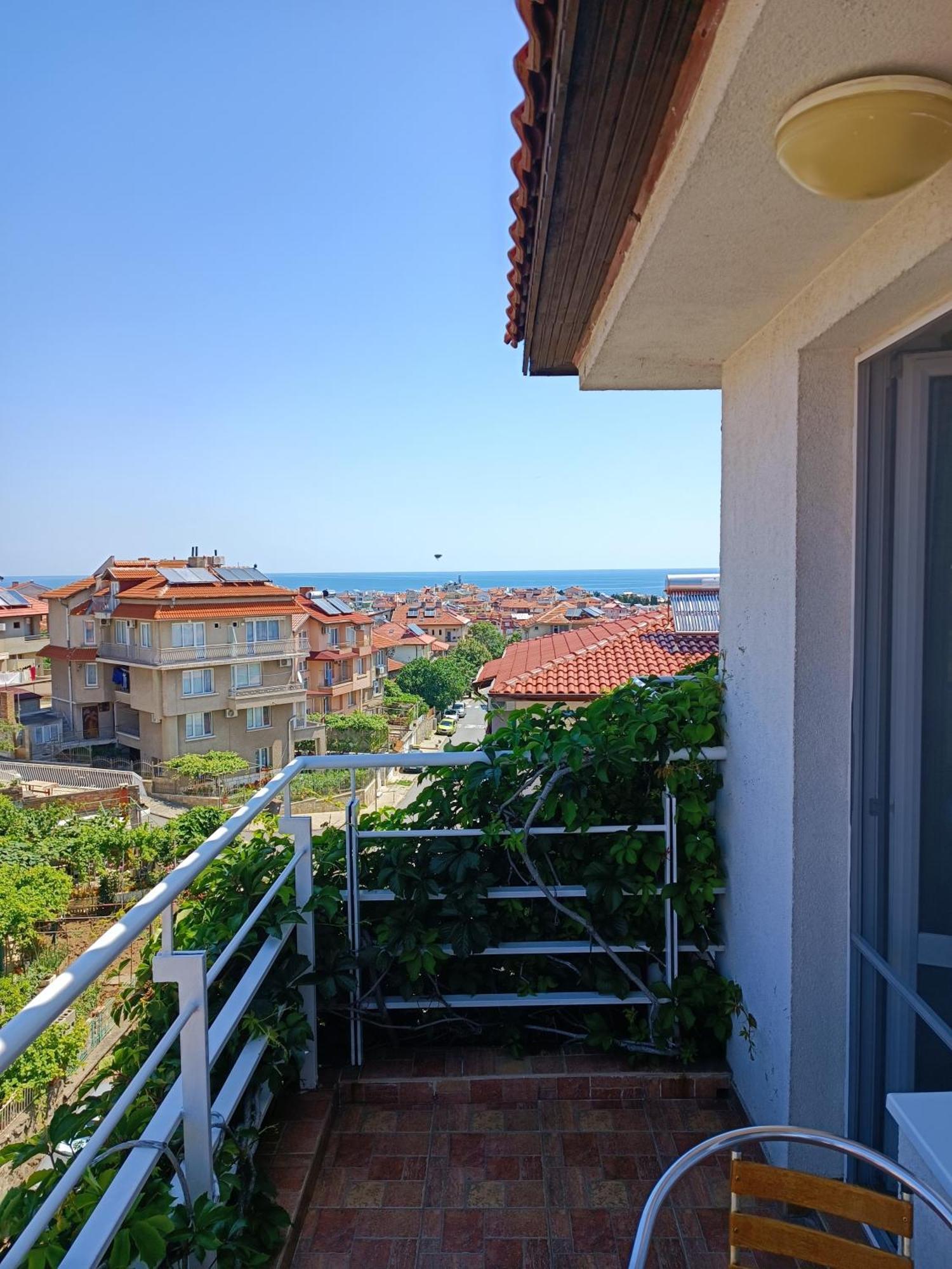 Family Hotel Sofi Sozopol Exteriör bild