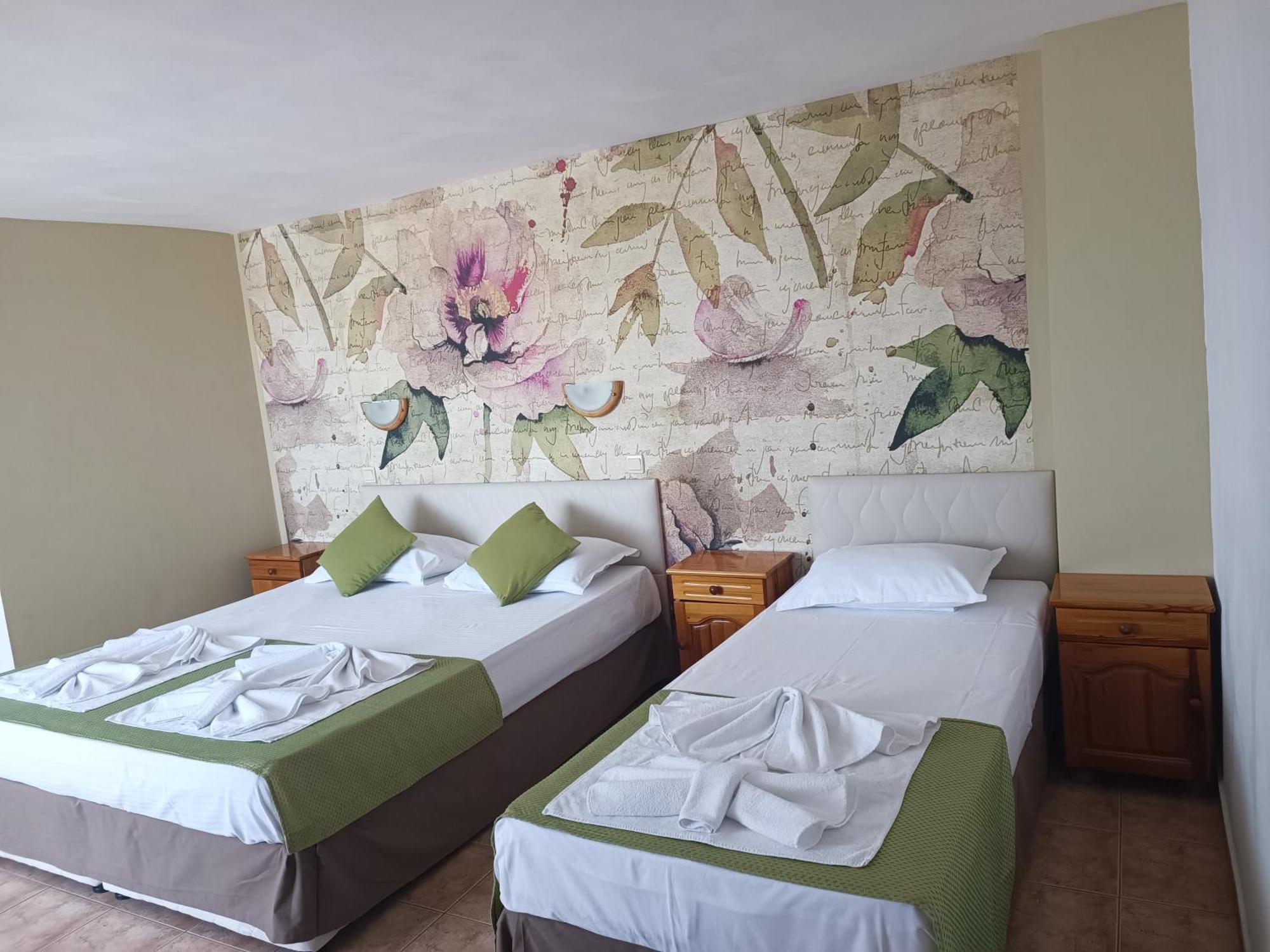 Family Hotel Sofi Sozopol Exteriör bild